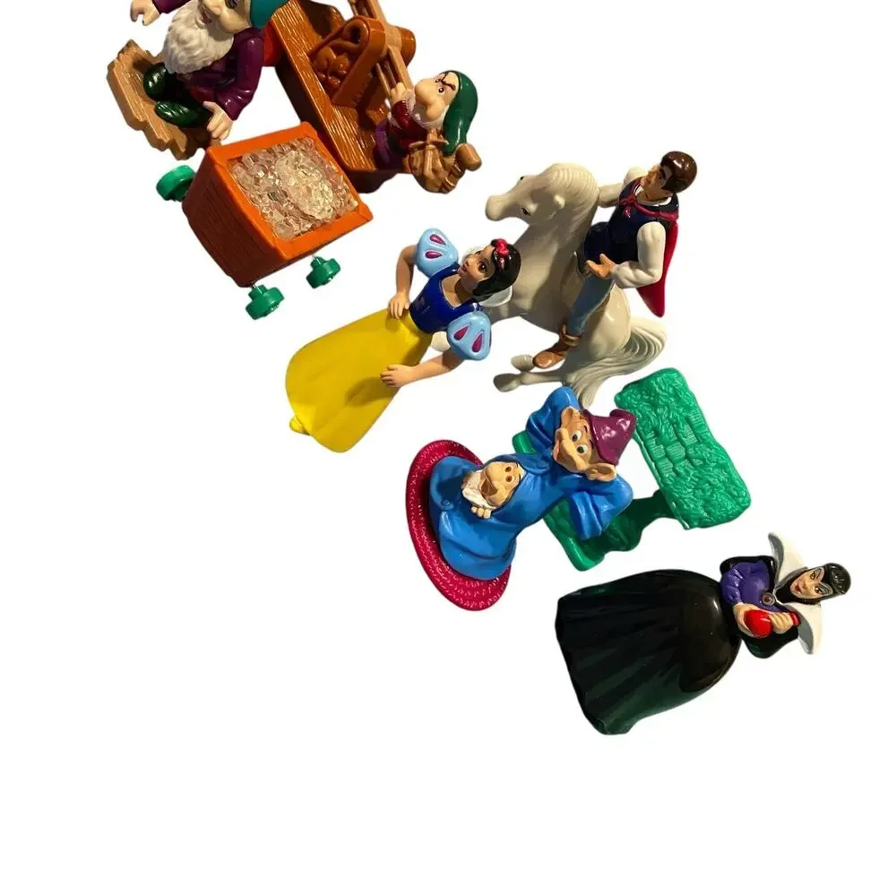 Disney Snow White &7 Dwarves‎ 1993 McDonald’s Happy Meal Toys Full Set And 1 Box